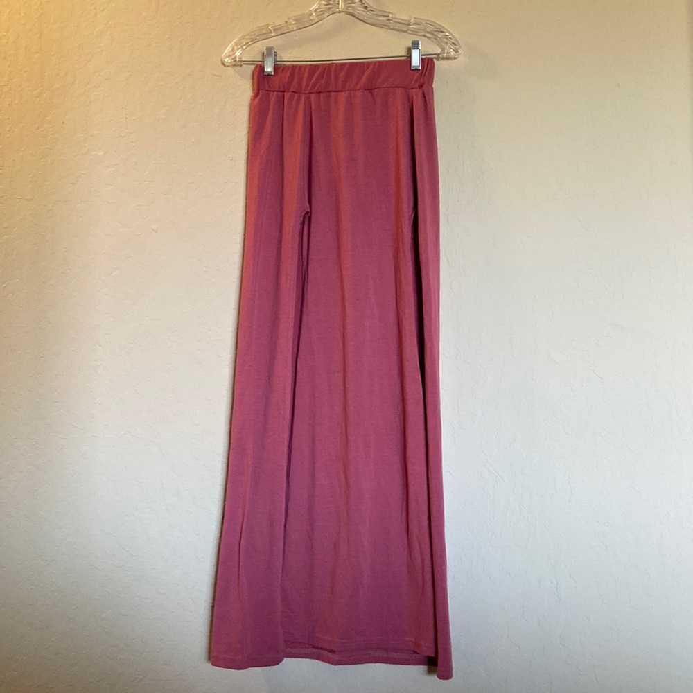 (4 for $20) EUC Dusty rose slit maxi skirt